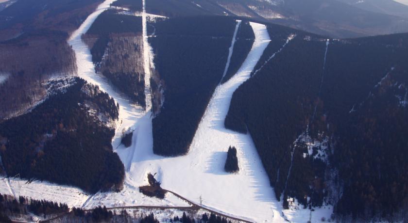 Luxusni Horsky Apartman Primo U Sjezdovky Kouty Loučná nad Desnou Buitenkant foto